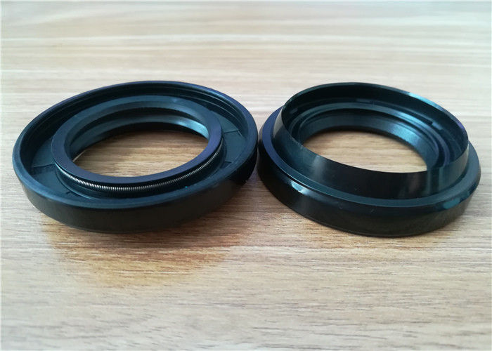 Spring Loaded Transmission Oil Seal , Multi Lip Type Oil Seal KK15127238